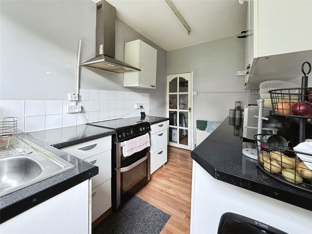 Property photo 3 of 13 Picture 3