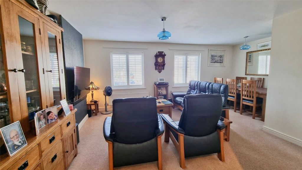 Property photo 2 of 11 Picture No. 07