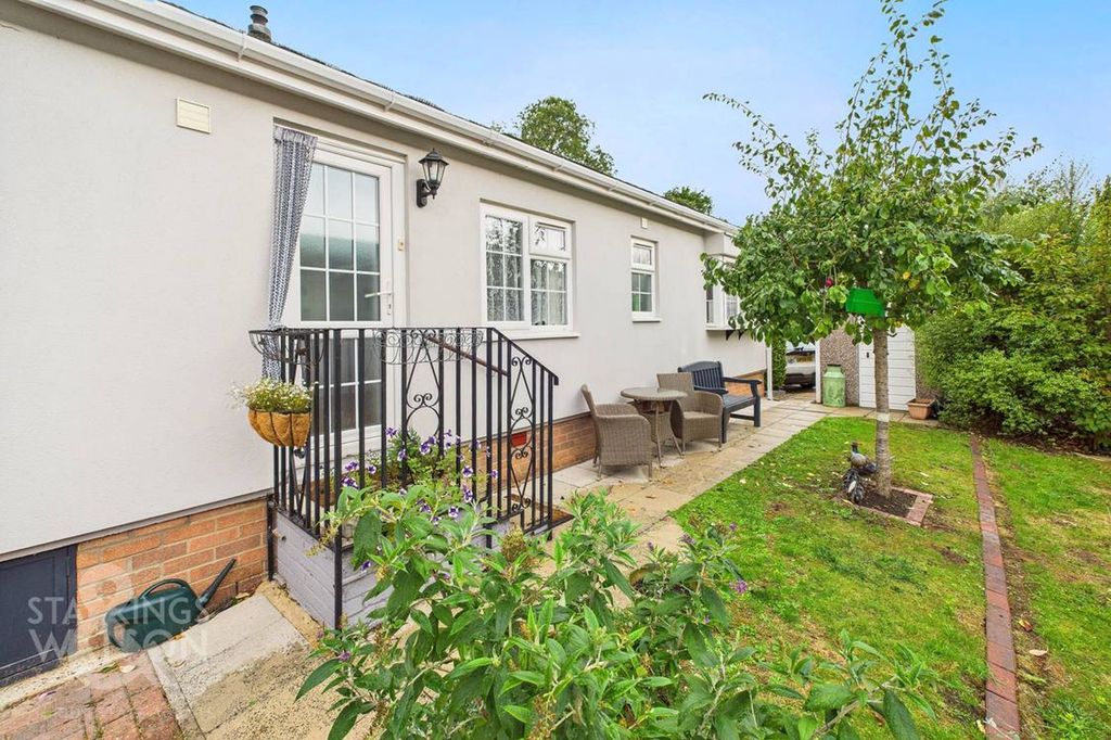 Property photo 3 of 19