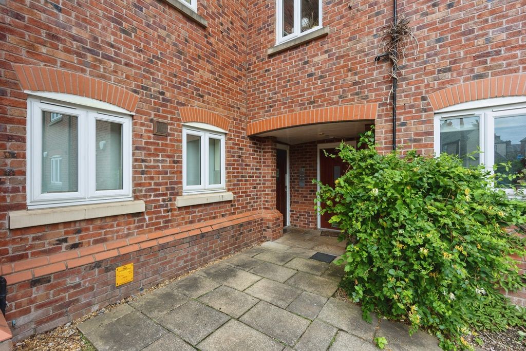 Property photo 2 of 19 Pbox-Img.Jpg