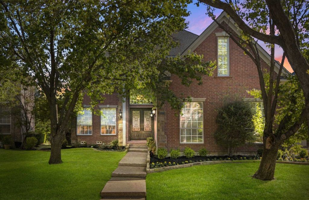 Property photo 1 of 31