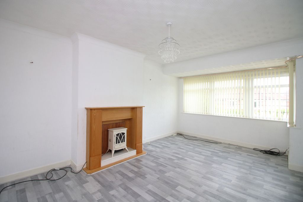 Property photo 3 of 27