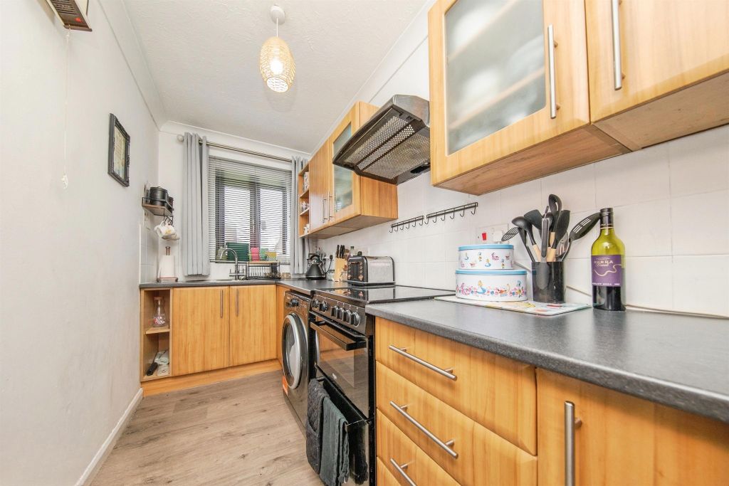 Property photo 3 of 13