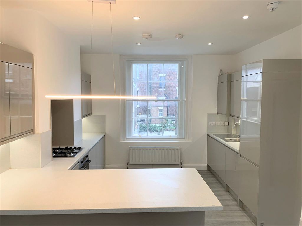 Property photo 3 of 6 Gallery