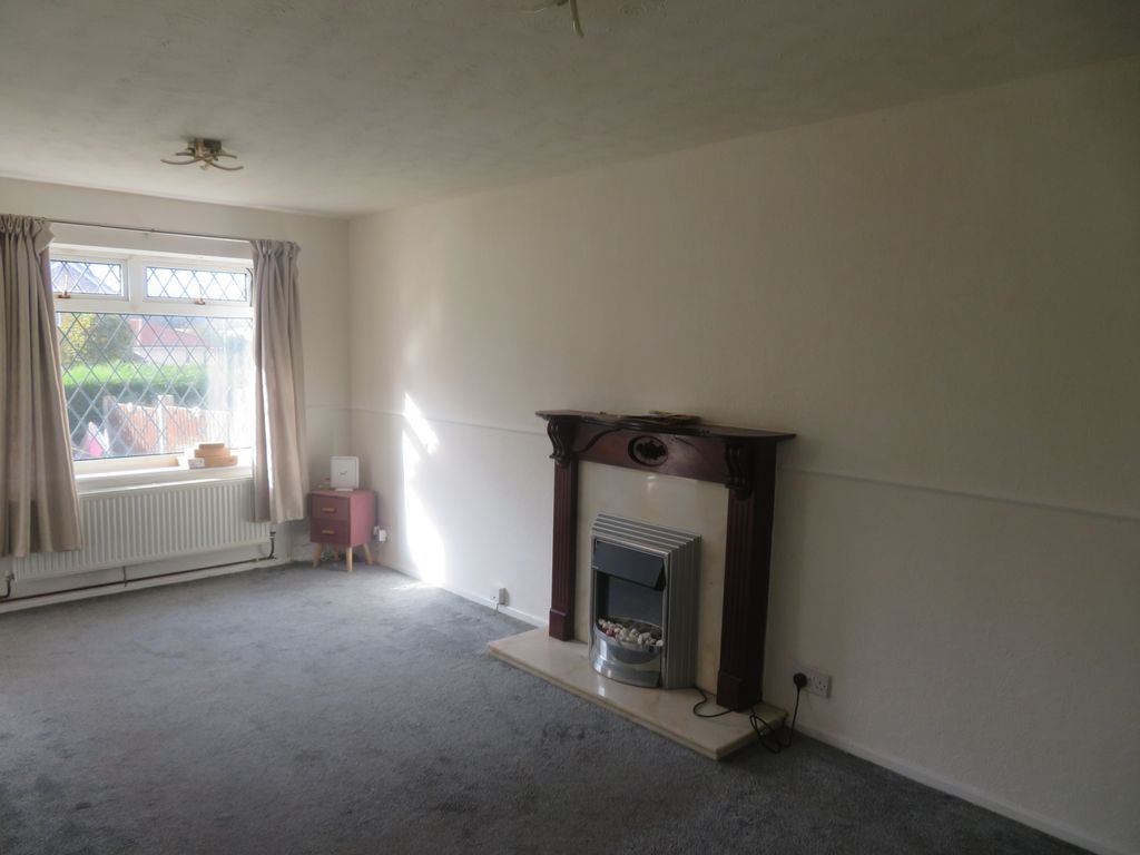 Property photo 3 of 9 Lounge