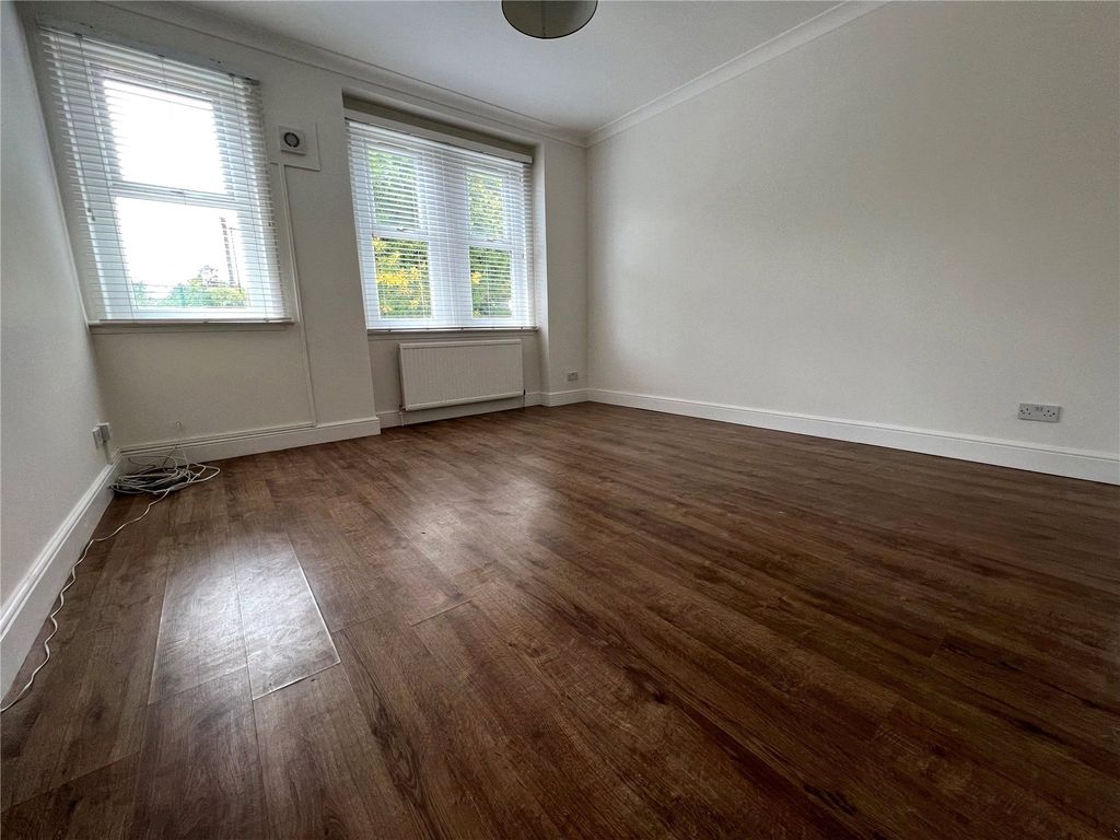 Property photo 2 of 8 Picture No. 09