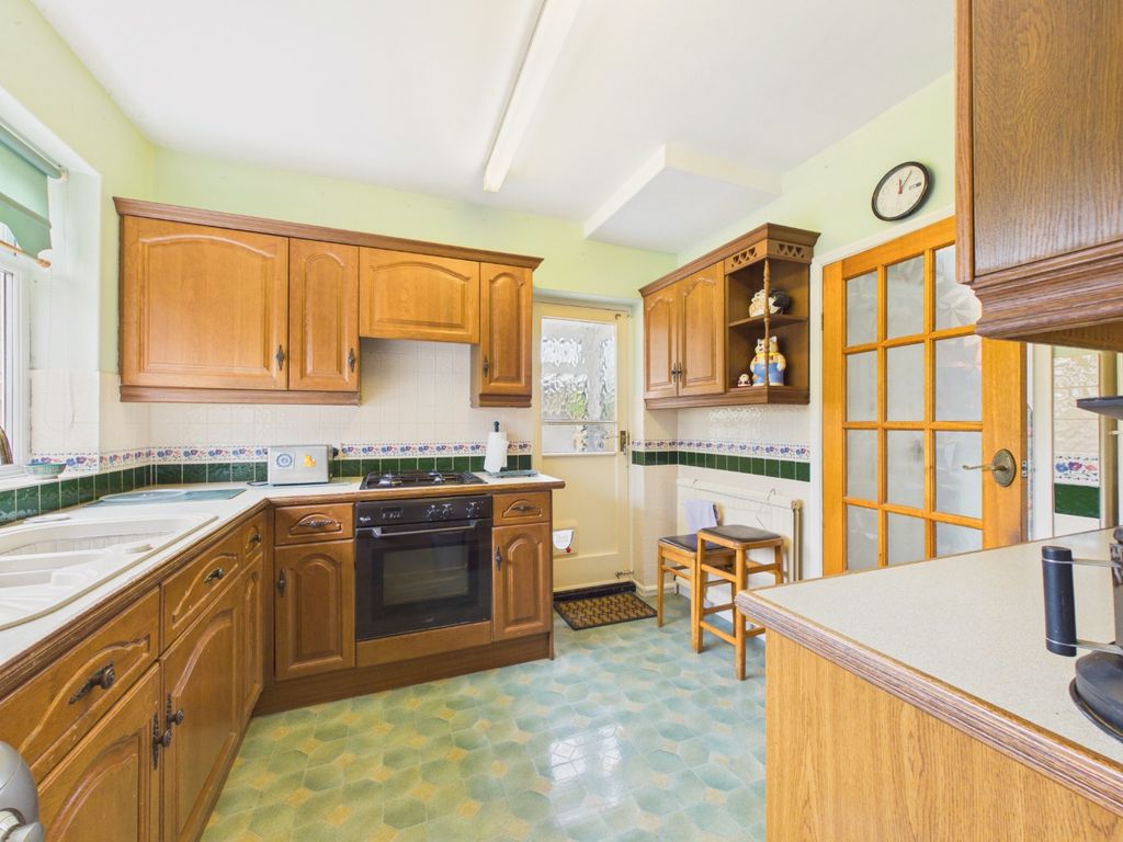 Property photo 3 of 15 5086818