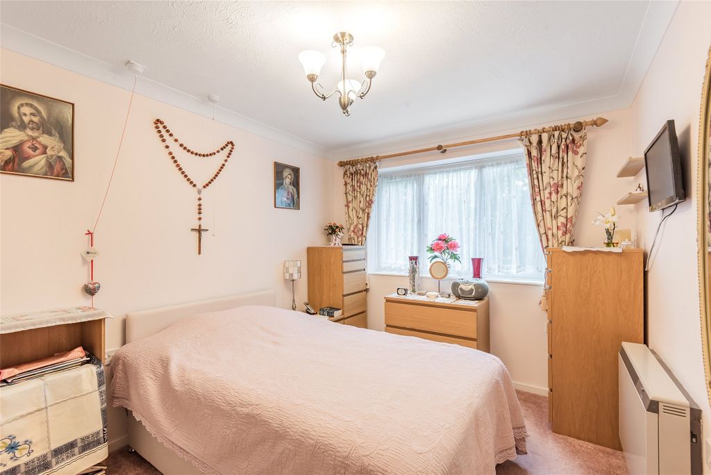 Property photo 3 of 14 Double Bedroom