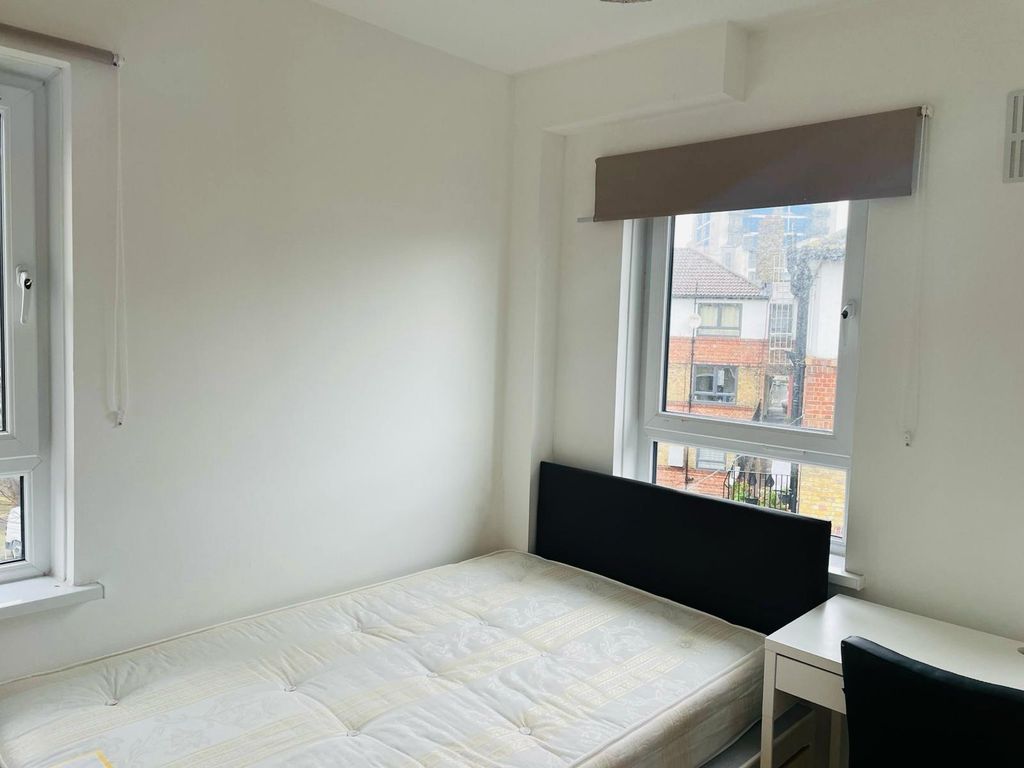 Property photo 3 of 4