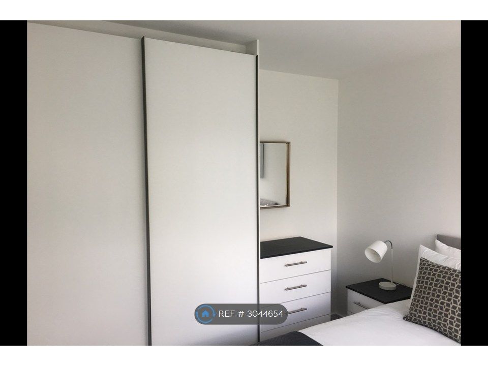 Property photo 3 of 14 Master Bedroom Wardrobe & Chest