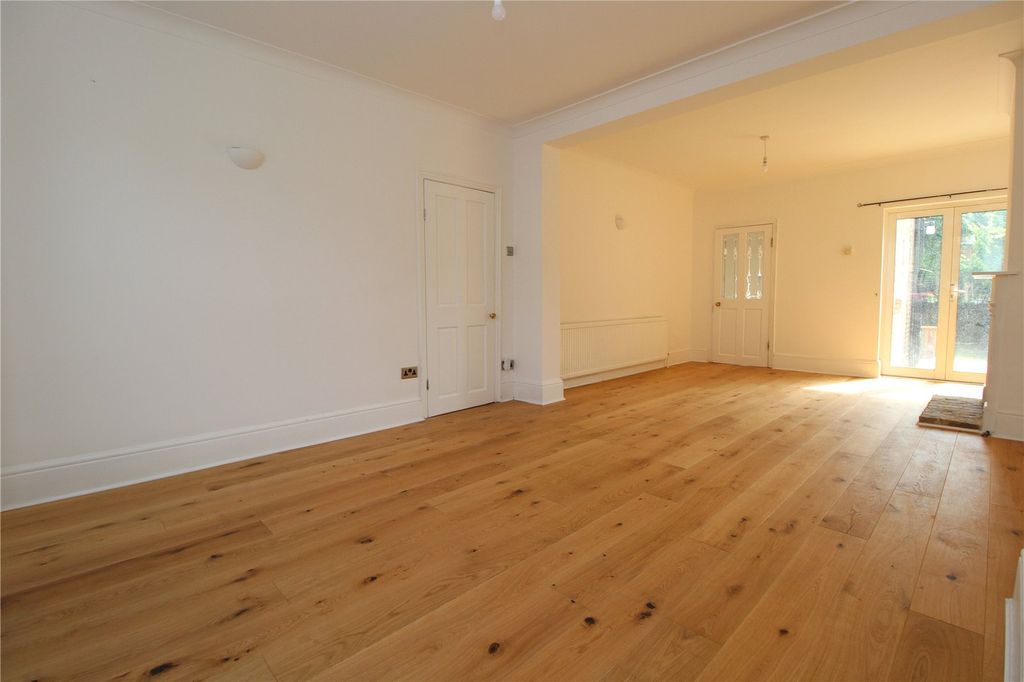 Property photo 2 of 11 Lounge View 1