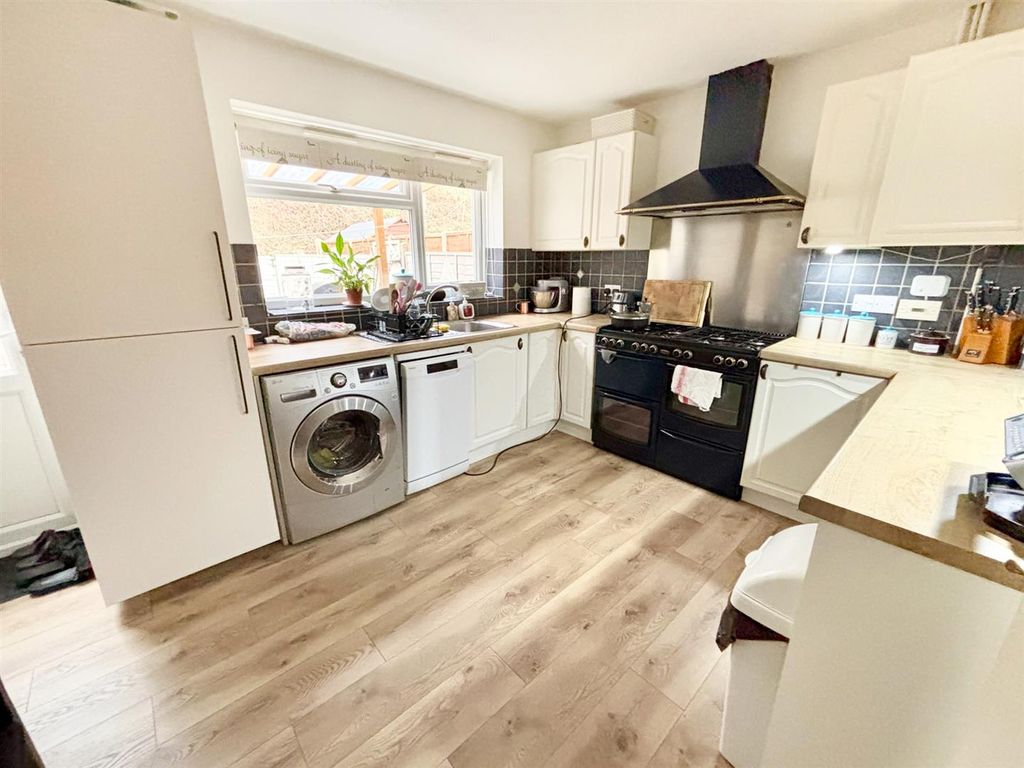 Property photo 2 of 10 Img_4583.Jpg