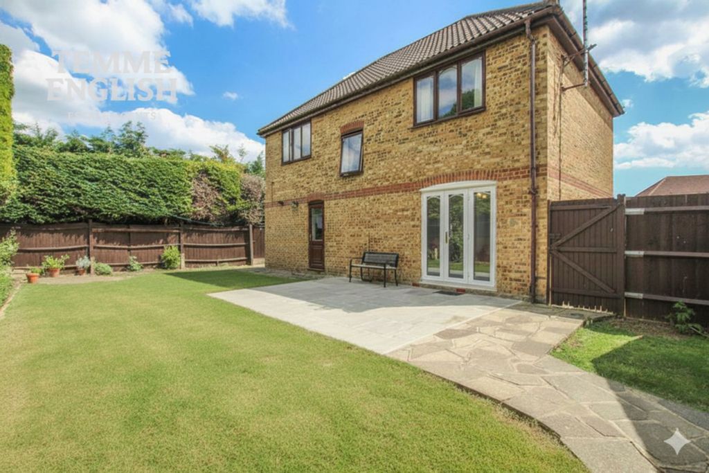 Property photo 2 of 16