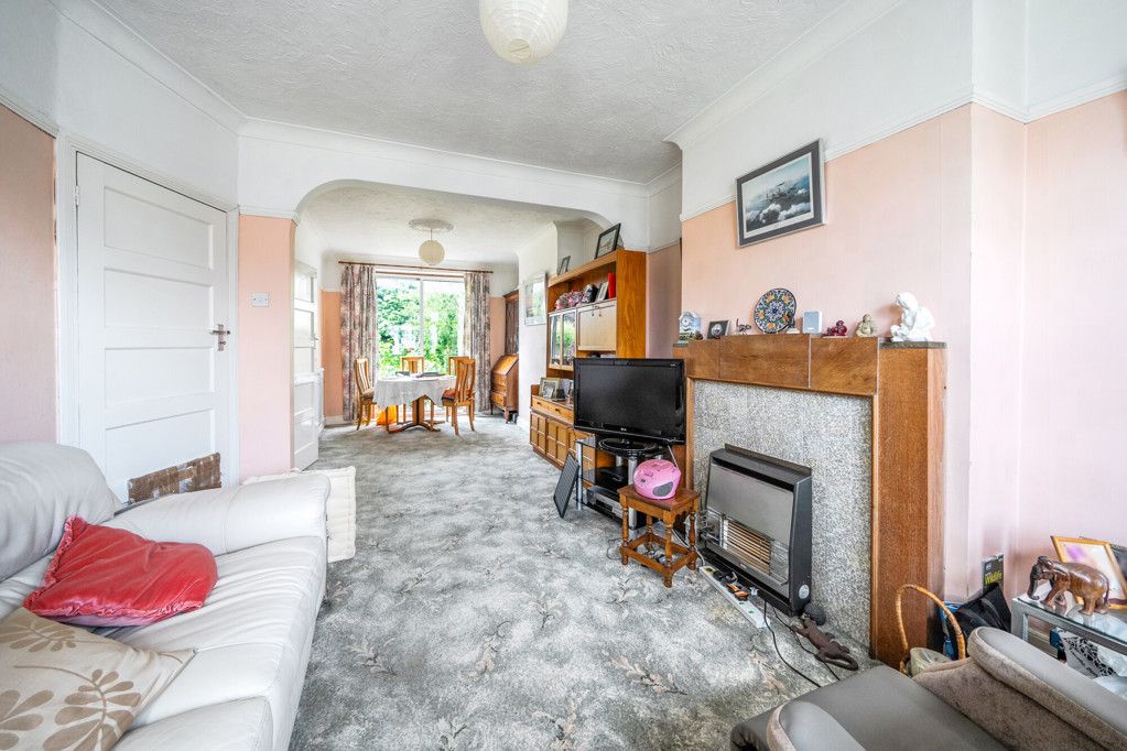 Property photo 3 of 10 Reception