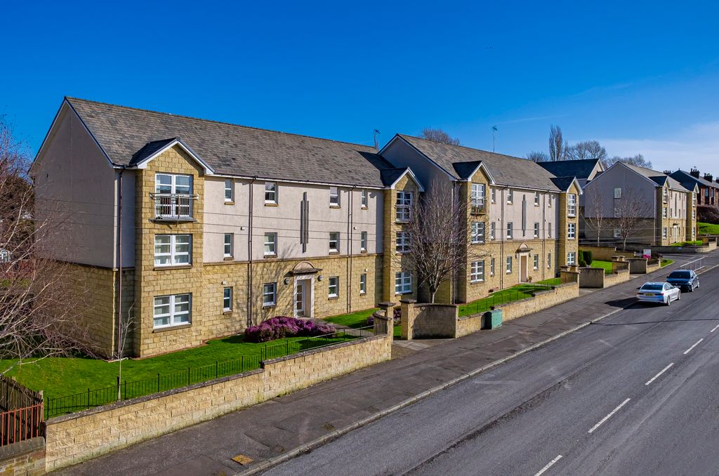 Property photo 1 of 33