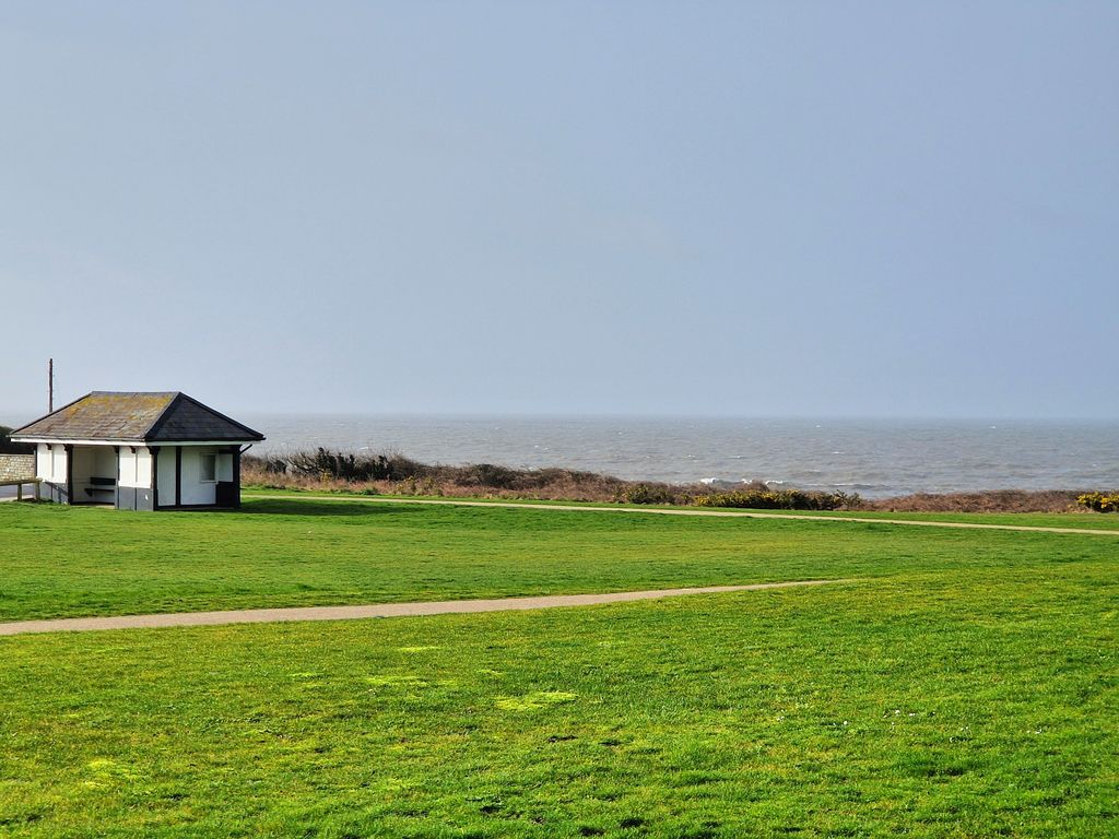 Property photo 2 of 34