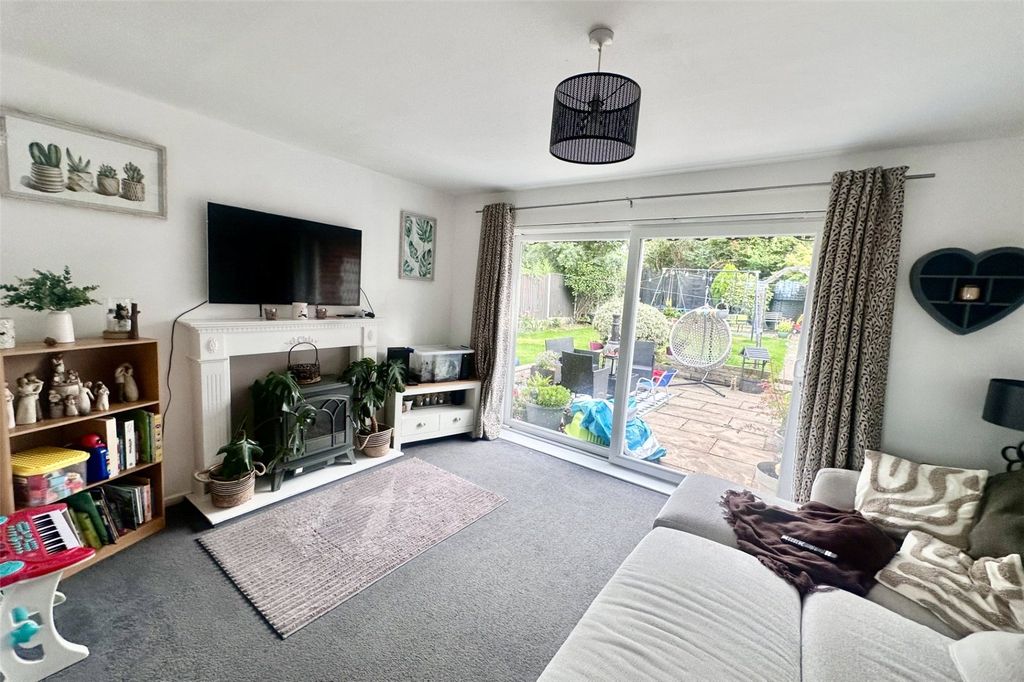 Property photo 2 of 7 Picture No. 06