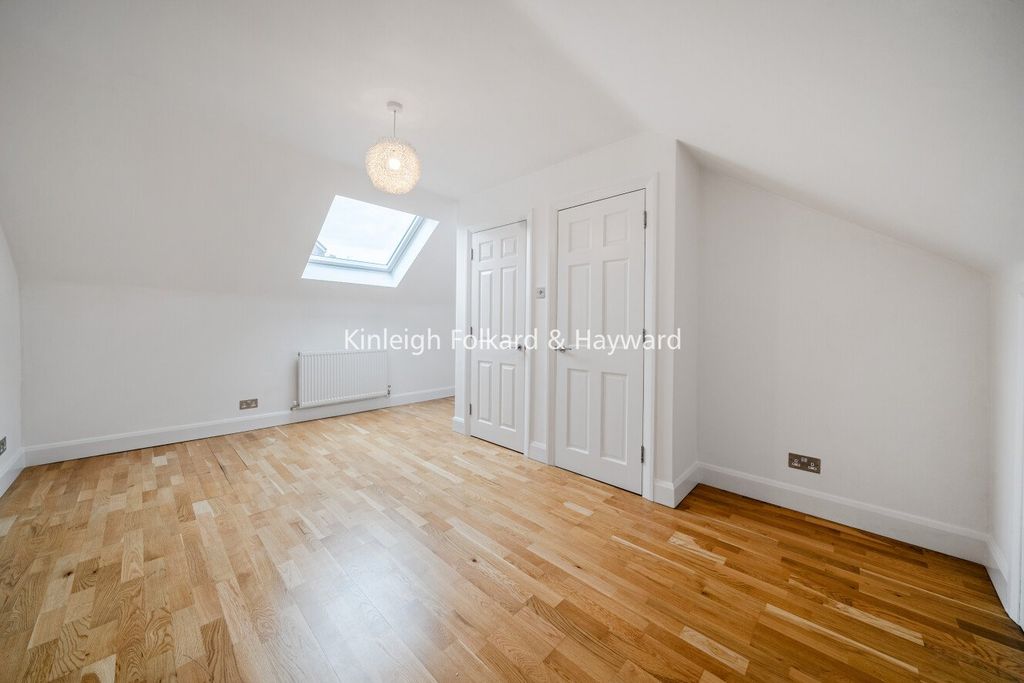 Property photo 3 of 10 Picture No. 02