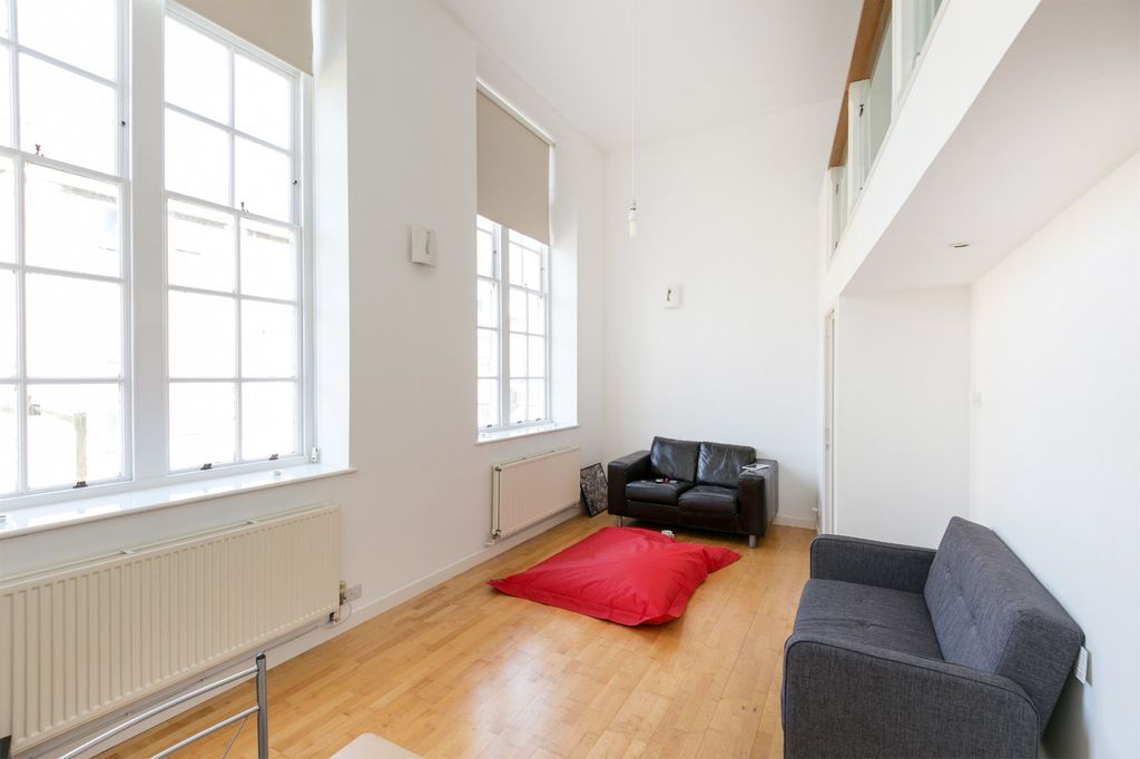 Property photo 2 of 7 Reception Room