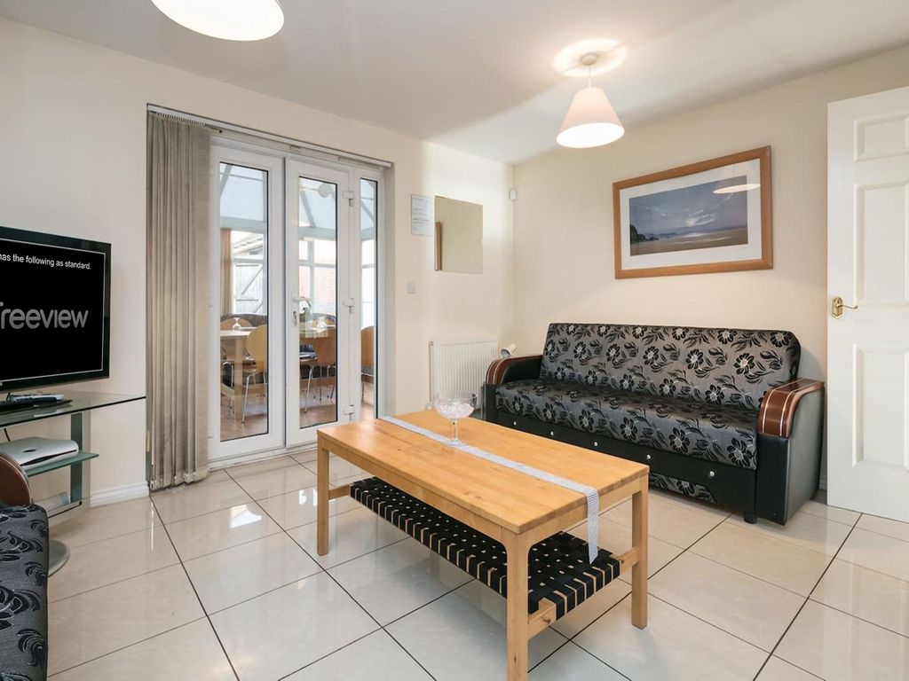 Property photo 2 of 14