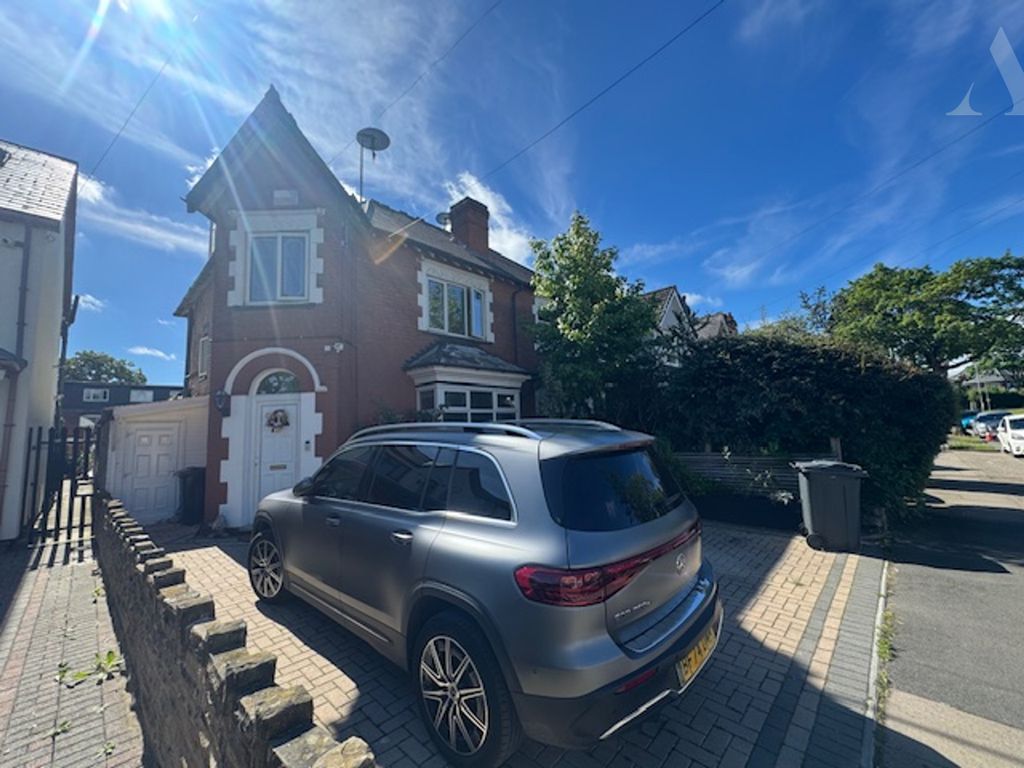 Property photo 1 of 17 81 Finnemore Road Frontage.Jpeg