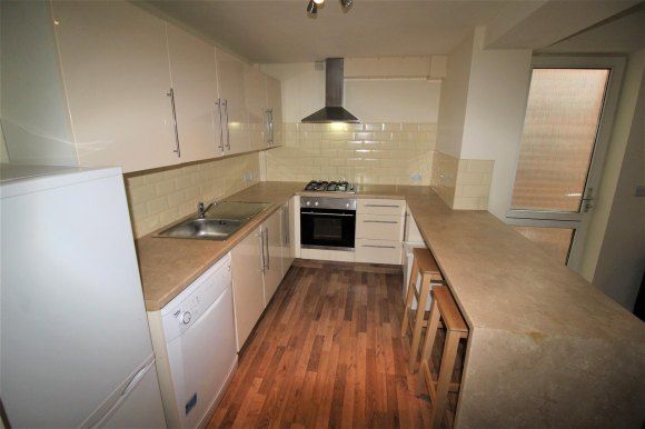 Property photo 1 of 10 9364201.Jpg