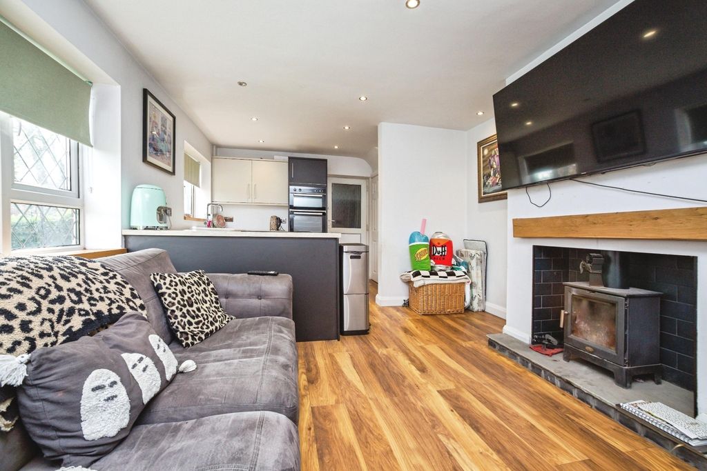 Property photo 2 of 18 Pbox-Img.Jpg