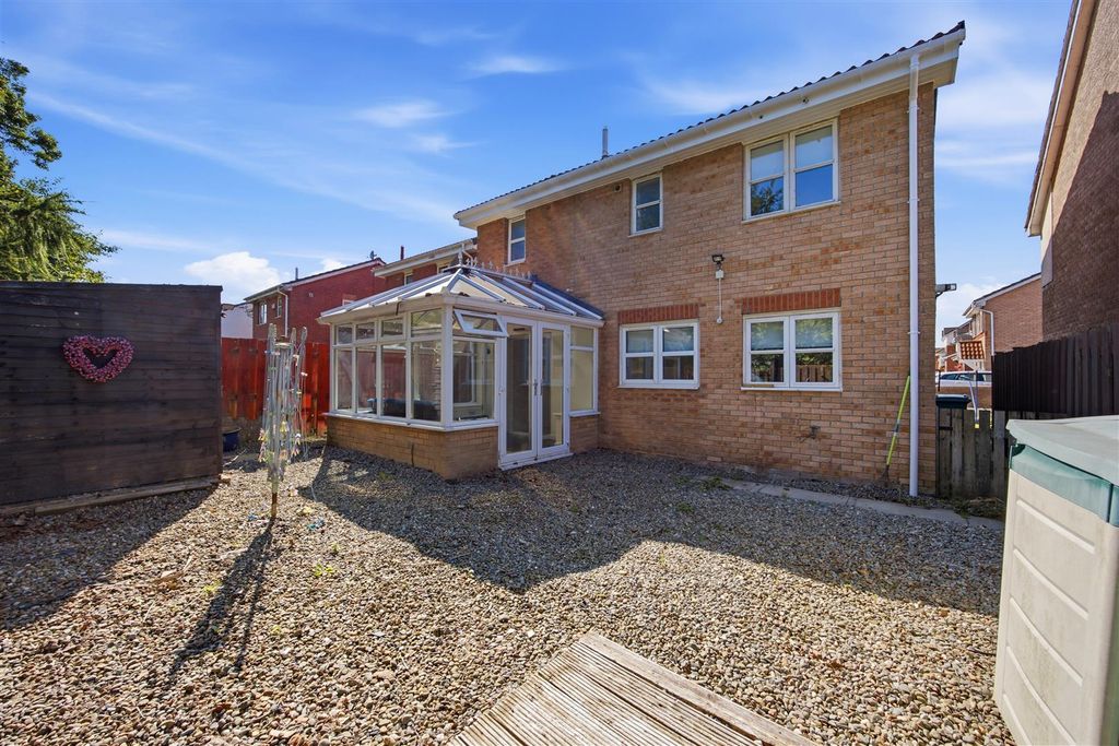 Property photo 2 of 30 03-47_Glentanar_Drive_Moodiesburn_003.Jpg