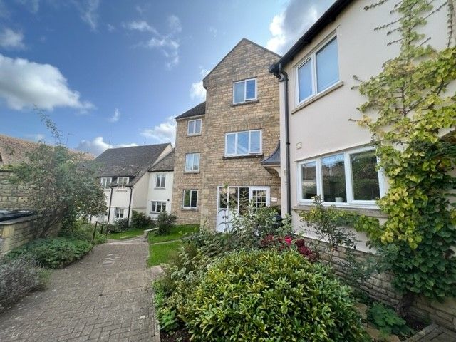 Property photo 1 of 11 Front