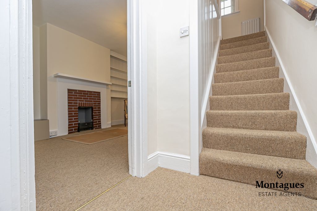 Property photo 2 of 20 Photo 8
