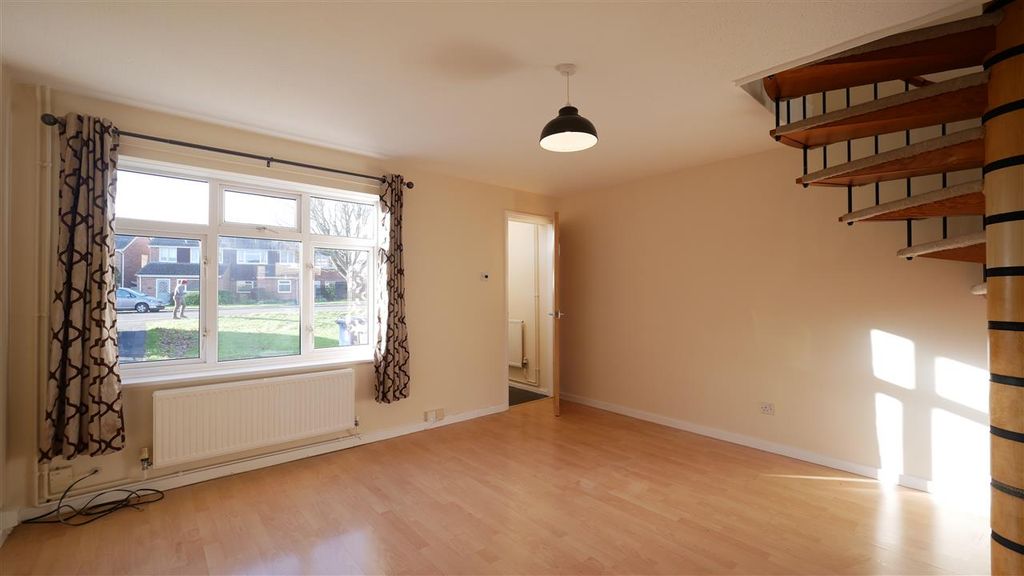 Property photo 2 of 10 Lounge/Diner