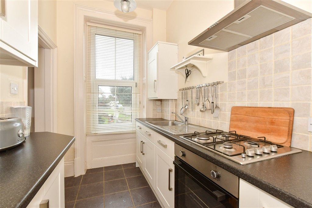 Property photo 3 of 9 Kitchen