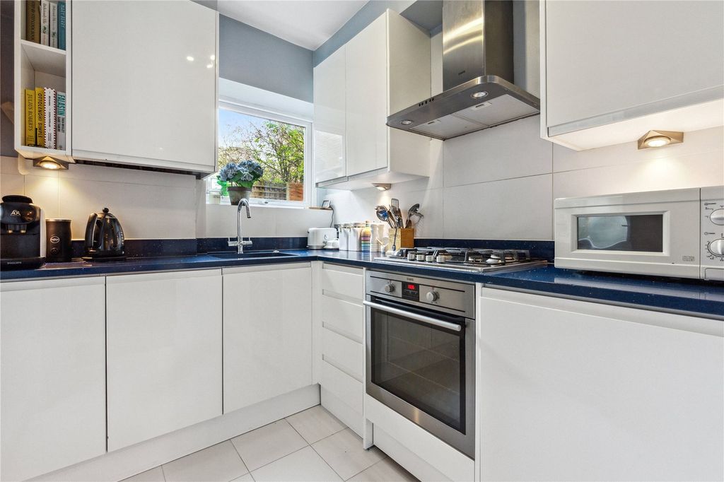 Property photo 3 of 10 A085i00000L949Caar_Bgo220142_23.Jpg