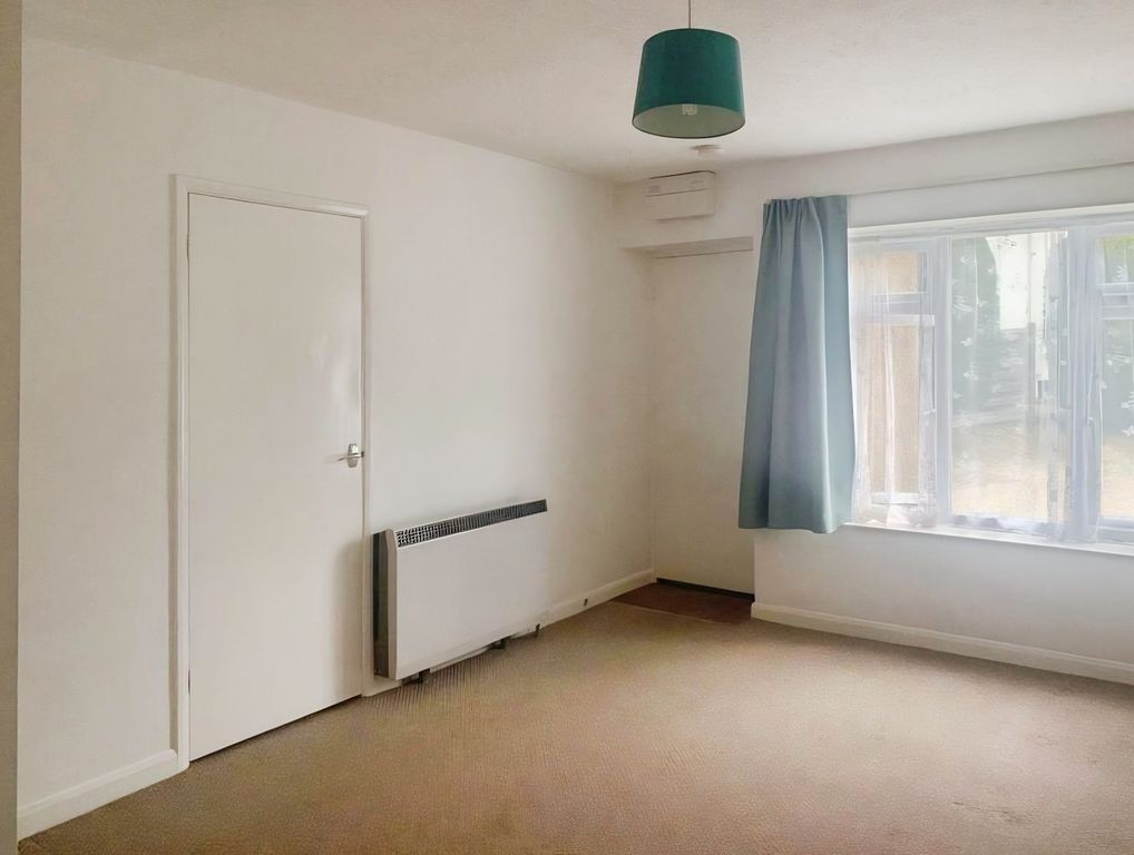 Property photo 2 of 4