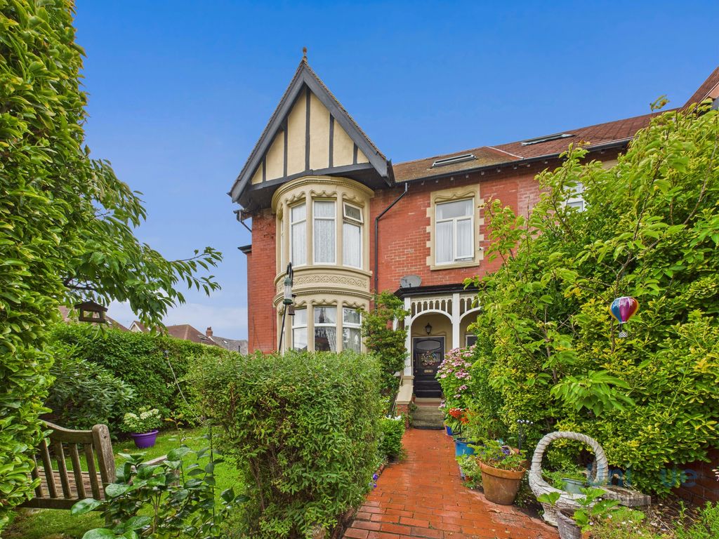 Property photo 1 of 37