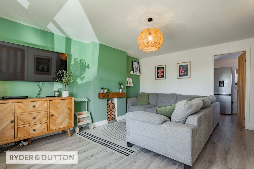 Property photo 2 of 17 Picture 2