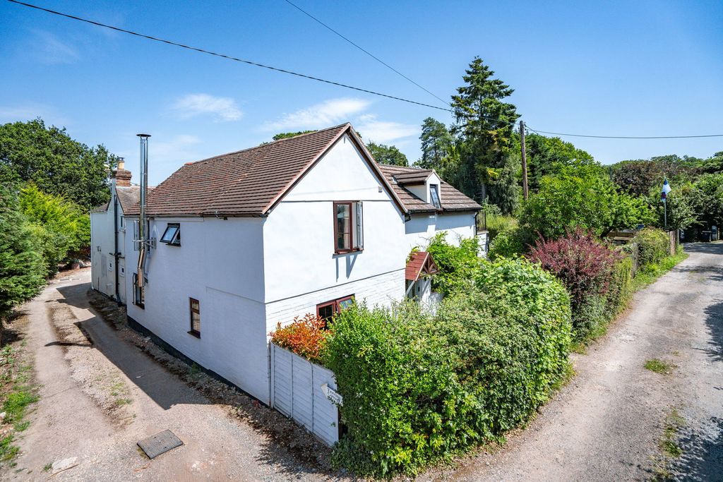 Property photo 2 of 36