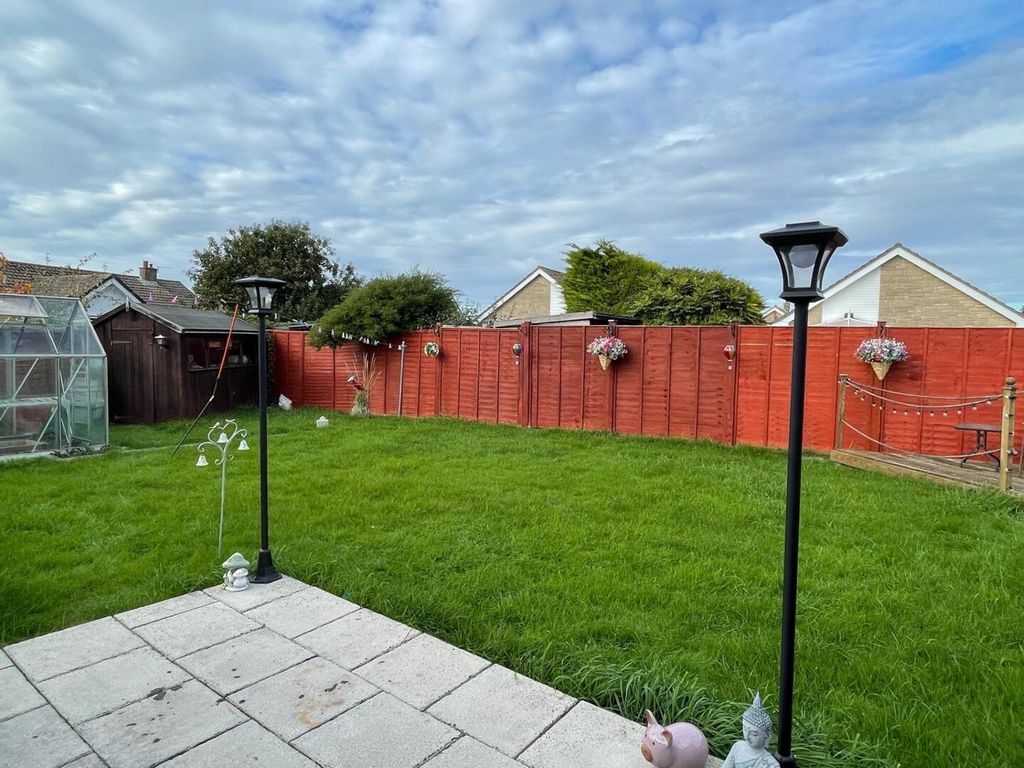 Property photo 2 of 18 Rear Garden