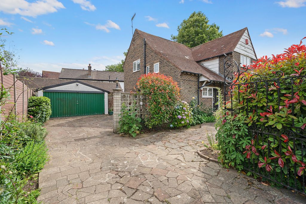 Property photo 1 of 15 Picture No. 24