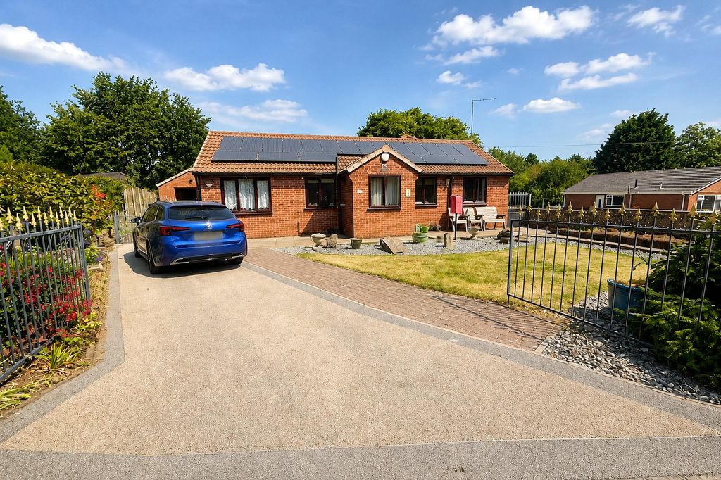 Property photo 1 of 5 Picture No. 11