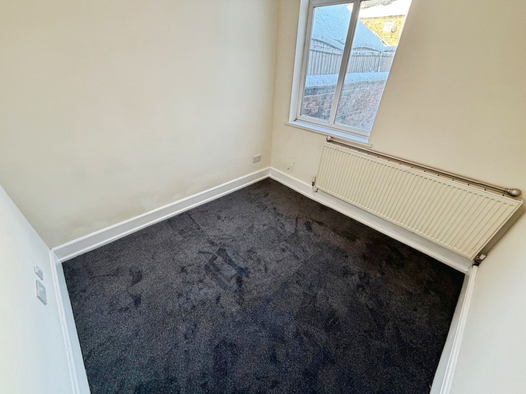 Property photo 3 of 9 Lounge