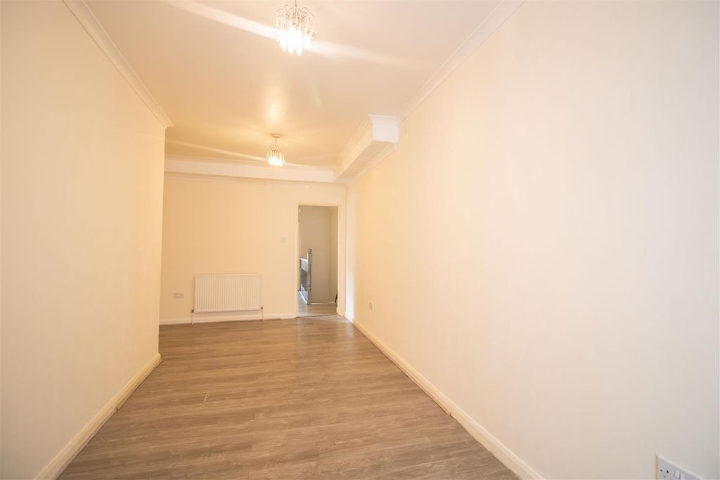 Property photo 3 of 32 Img_7014.Jpg