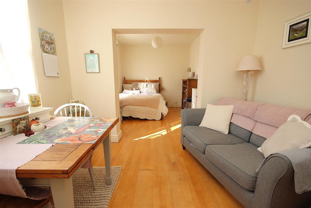Property photo 3 of 9 Img_8336.Jpg