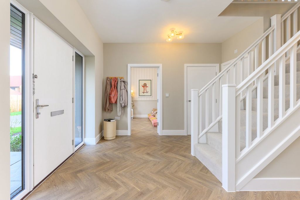 Property photo 2 of 19