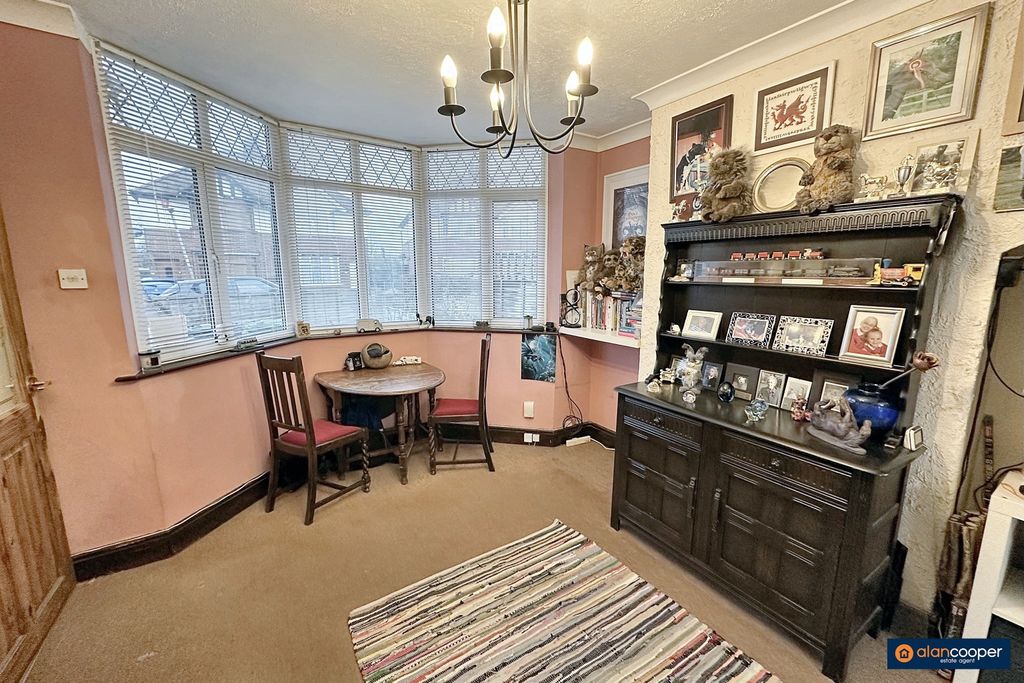 Property photo 3 of 19 3931525