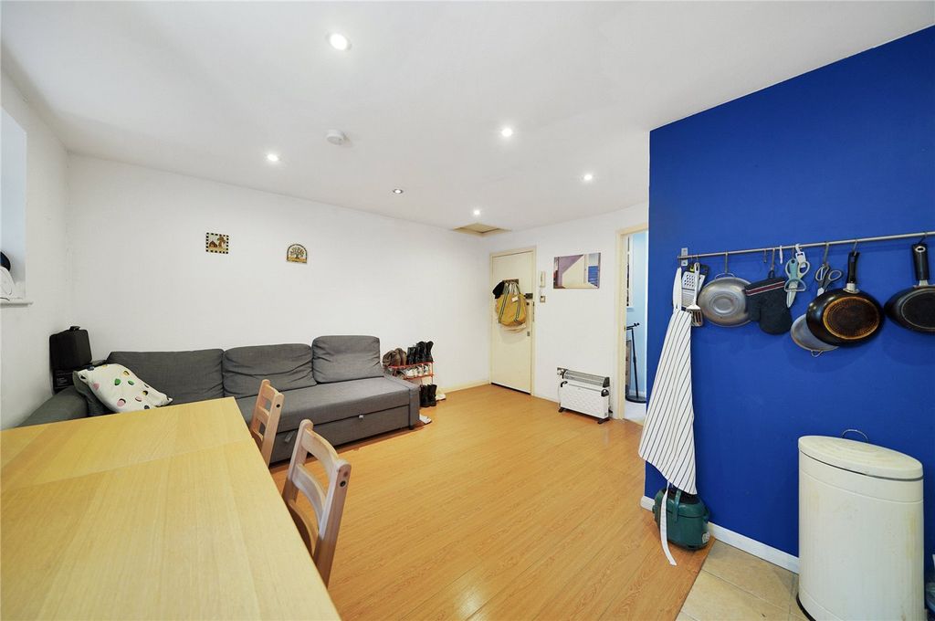 Property photo 2 of 6 Picture No. 07