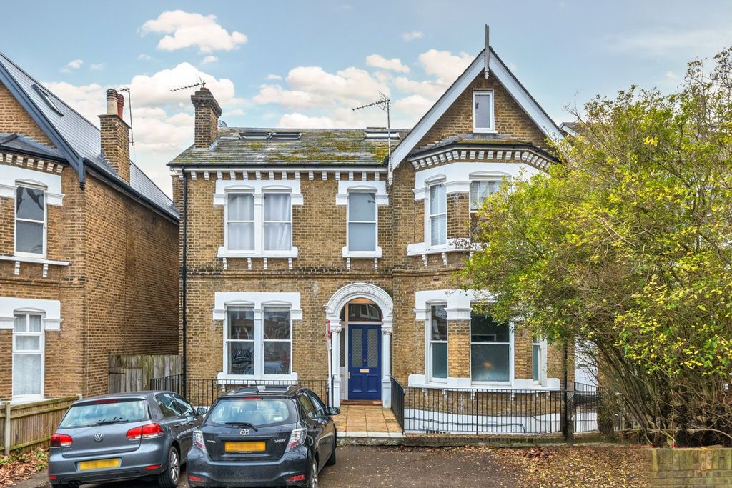 Property photo 3 of 10 Picture No. 06