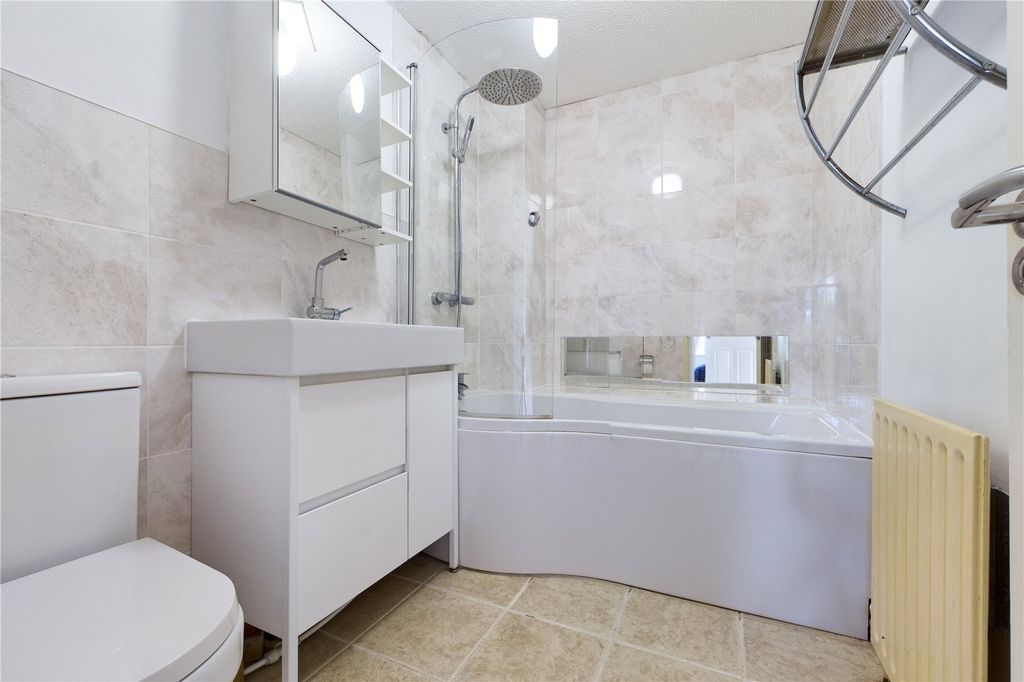 Property photo 3 of 8 Bathroom