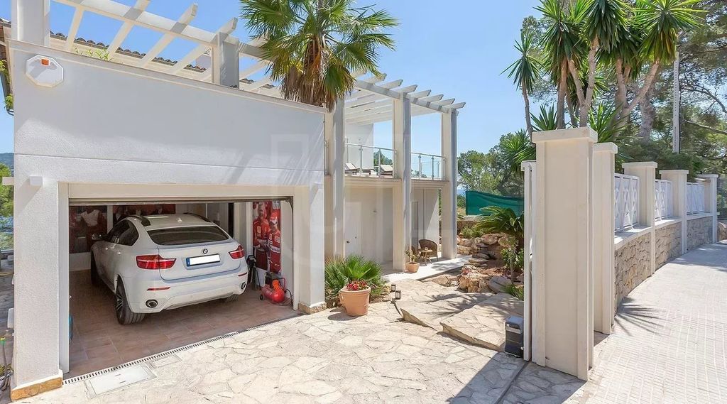 Property photo 3 of 18