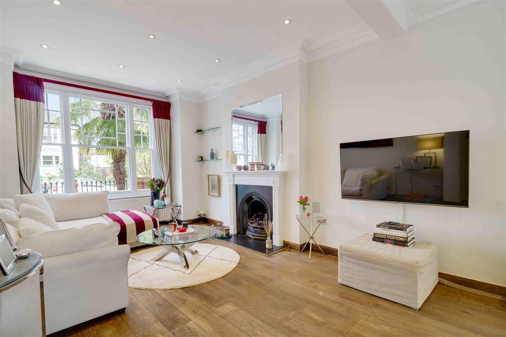 Property photo 1 of 23